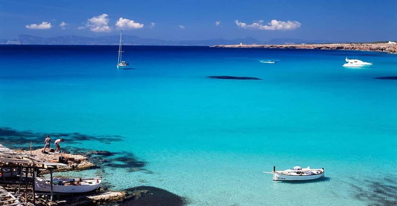 Ibiza: Formentera Boat Cruise with Paddle, Snorkel & Lunch - Savoring the On-Board Feast