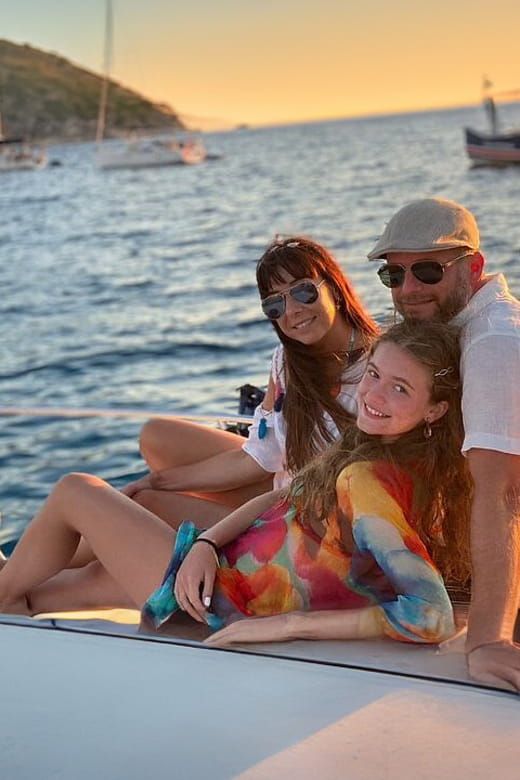 Ibiza Morning Private Boat Tour for up to 7 People - What to Expect: A Day in the Quiet Corners of Ibiza