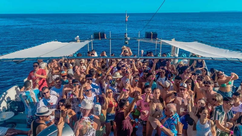Ibiza: VIP Catamaran Party with Premium Open Bar, Paella and Club Ticket - FAQ