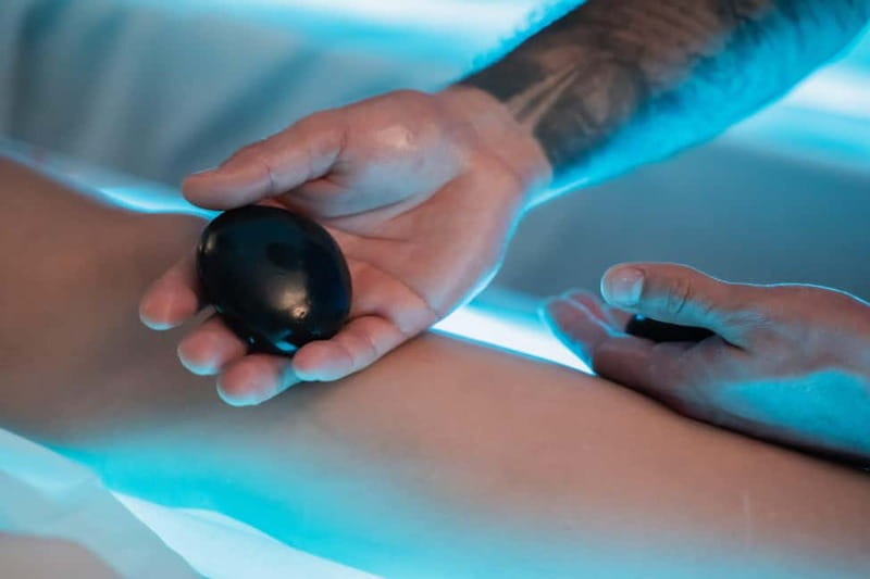 Ilha Terceira: Volcanic stone massage on a hot water mattress - Price and Logistics: Is It Worth It?