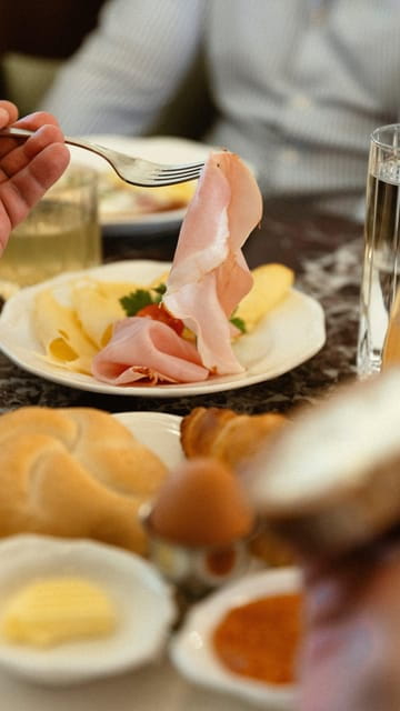 Imperial breakfast before your castle tour - The Tour Experience: What to Expect