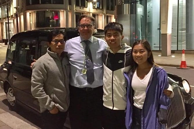 In Jack The Ripper Footsteps: Private Black Cab Tour in London - Exploring London’s East End: A Step Back into Victorian Crime and Legend