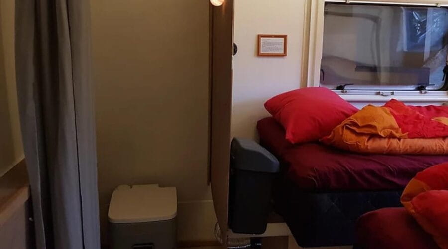 Inari: Overnight Aurora Hunt in Mobile Cabin on Lake Inari - The Practicalities of This Arctic Adventure