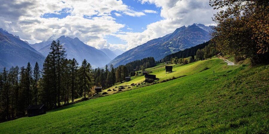 Innsbruck: Panoramic hike across the Telfer meadows - What to Pack and Prepare