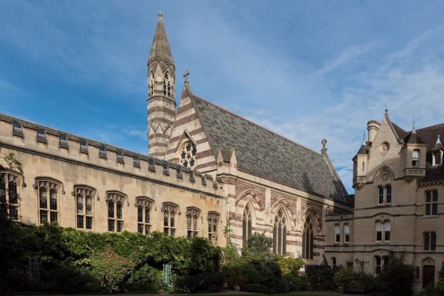 Intro. to Architectural & Historical Highlights (priv.) - Literary Landmarks and Hidden Corners