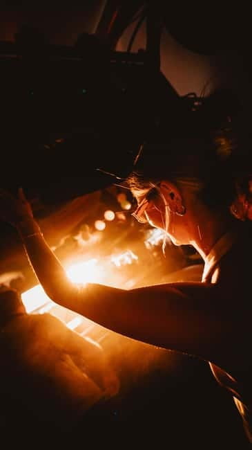 Ios: Australia Day at HQ in Ios Island - Why This Experience Is Worth Considering