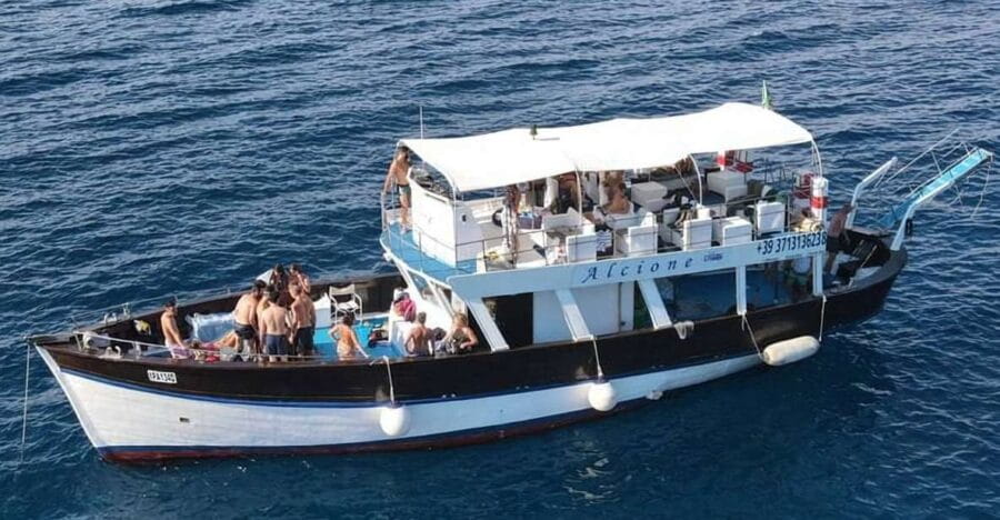 Ischia: Island Boat Tour with Neapolitan Lunch & Snorkeling - Who Will Love This Tour?