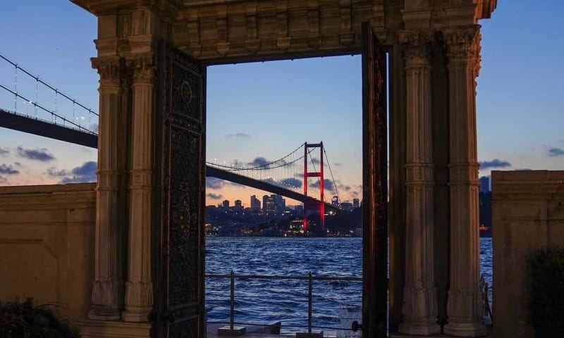 Istanbul: Beylerbeyi Palace Skip-the-Line Ticket & Audio - Exploring the Opulent Interiors and Gardens