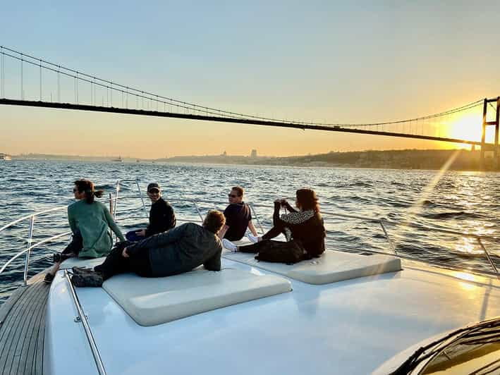 Istanbul: Bosphorus Yacht Cruise at Sunset with Snacks - The Itinerary: What the Cruise Covers