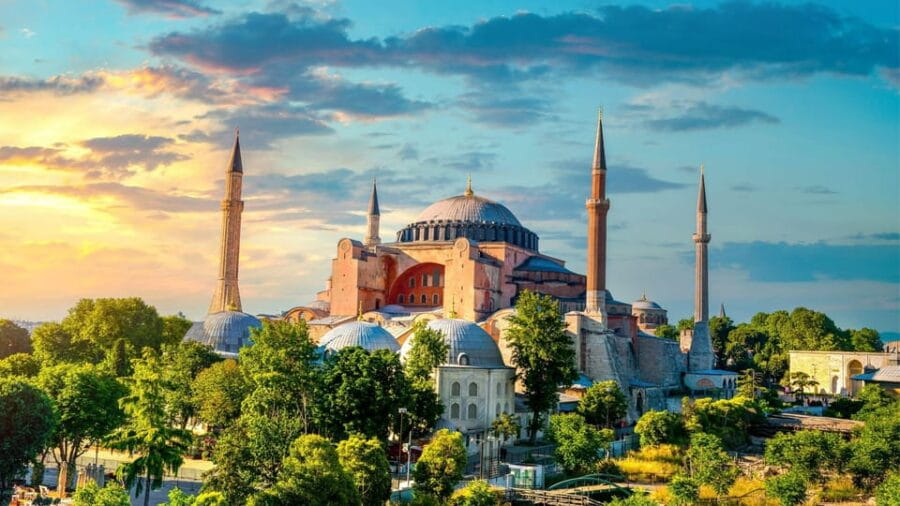 Istanbul: Hagia Sophia Guided Tour with Skip-the-Ticket-Line - Guided by Passionate Experts: The Heart of the Tour