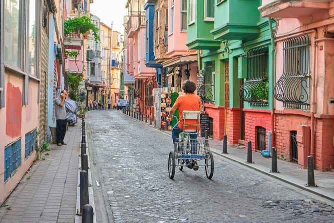 Istanbul in Colors Fener and Balat Districts Walking Tour - Practicalities and Tips for the Tour