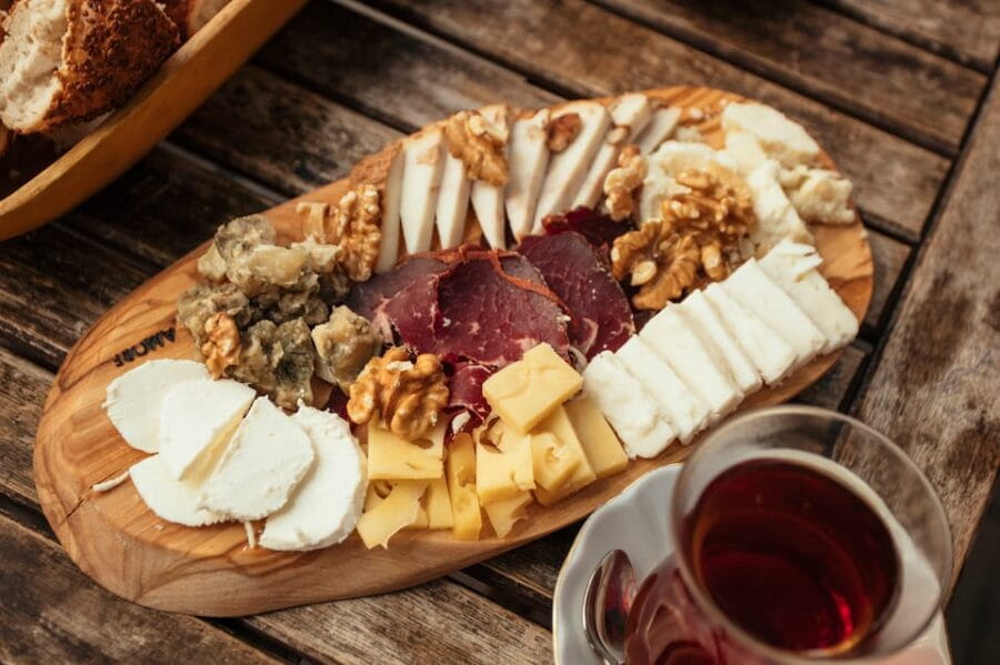 Istanbul: Private Guided Food Tour with 10 Tastings - The Balance of Sightseeing and Tasting