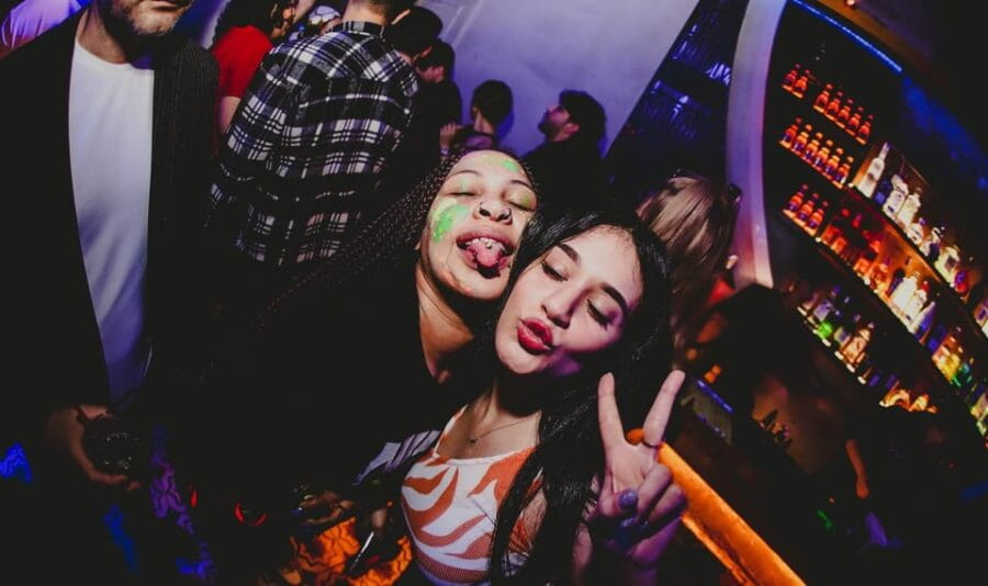 Istanbul: Rooftop Pub Crawl with Party Bus - Each Venue: Unique and Photogenic