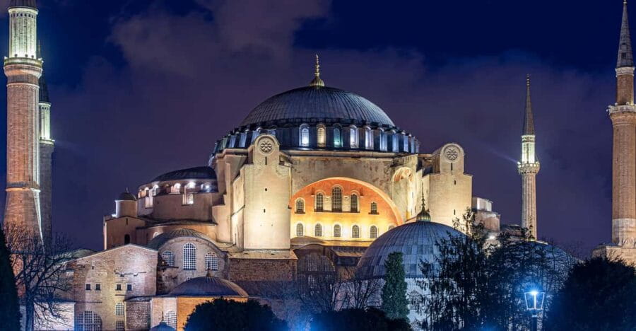 Istanbul: Tour of Hagia Sophia and Blue Mosque By Night - The Magic of Visiting at Night