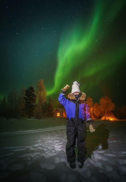 Ivalo: Lake Inari Northern Lights Tour w/ Reindeer & Dinner - Journey into the Arctic Wilderness