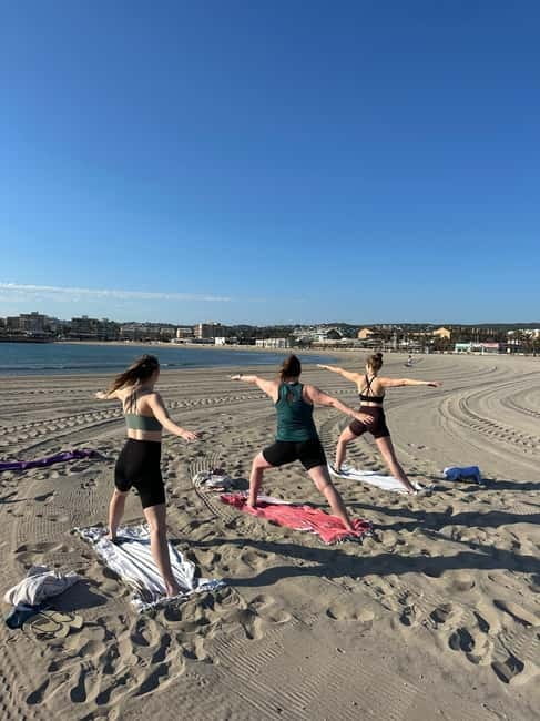 Jávea: Playa de L'Arenal - Morning Beach Yoga Class - A Well-Organized, Flexible Experience