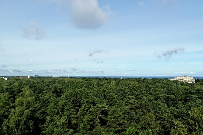 Jurmala sunset tour - Exploring Jomas Street: Local Flavor and Souvenirs