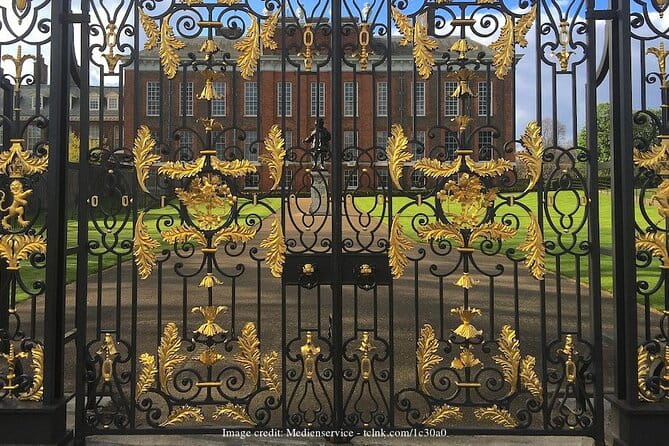 Kensington Private 4h Tour Including The Victoria & Albert Museum - Practical Details and What to Expect