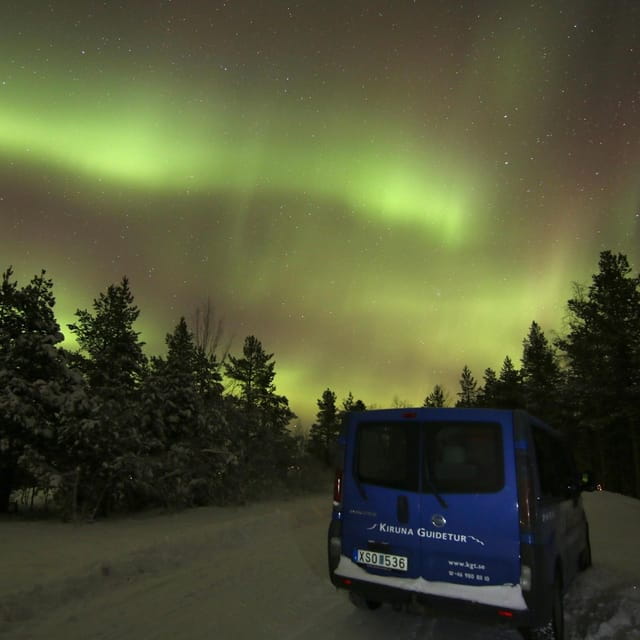 Kiruna: Northern Lights Minivan Chase with Warm Drink - What to Expect During the Tour