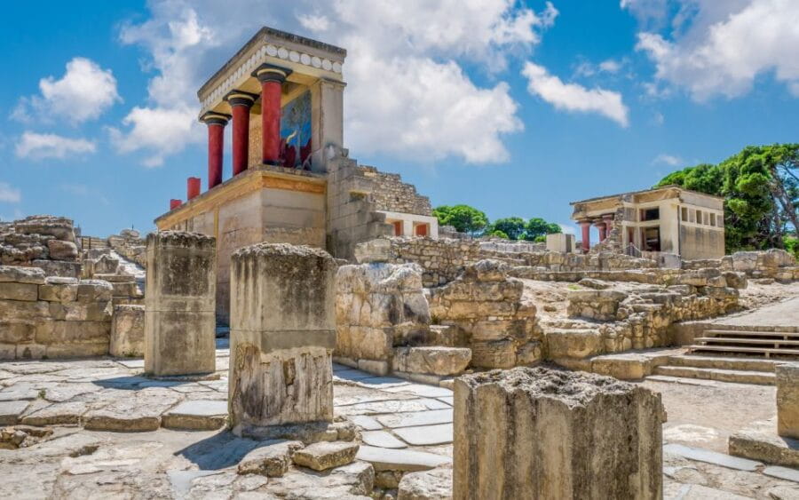 Knossos Palace, Heraklion City Tour & Minoan Farm Experience - Visiting a Minoan-Style Farm: Authentic Cretan Flavors