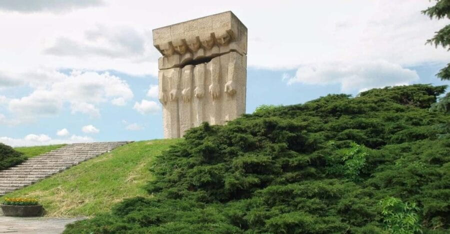 Krakow: Jewish Ghetto & Plaszow Concentration Camp Tour - Detailed Review of the Jewish Ghetto & Plaszow Concentration Camp Tour
