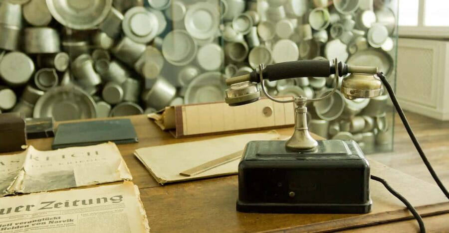 Krakow: Schindler's Factory, Former Ghetto & Salt Mine Tour - Exploring Krakow’s WWII Heritage: Schindler’s Factory and the Jewish Ghetto