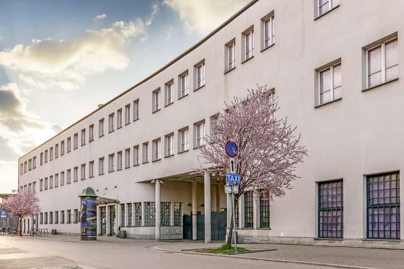 Krakow: Short Cruise and Schindler's Factory Guided Tour - The Tour Itinerary: What You’ll Experience