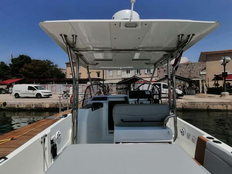 Krk: Rent a boat Beneteau Flyer 9 - Who Is This Experience Best For?