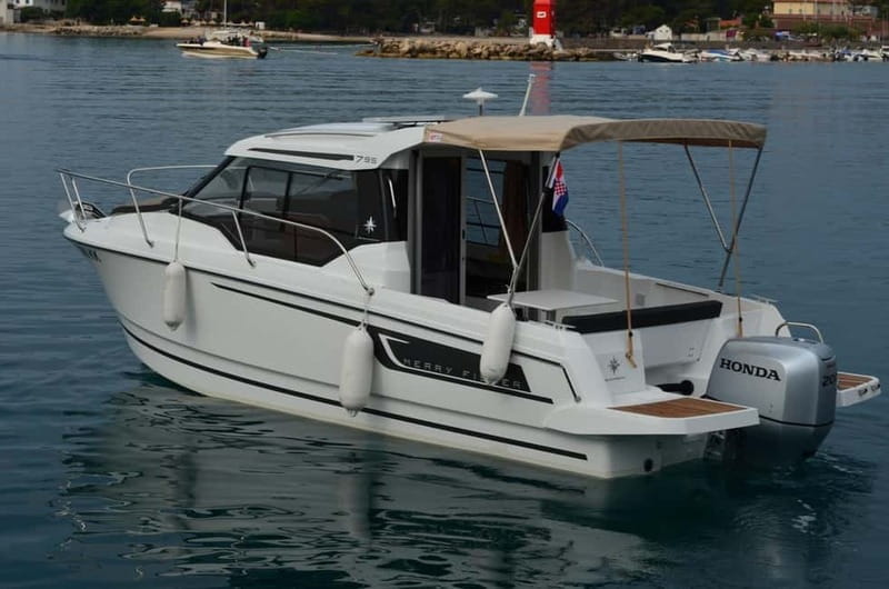 Krk: Rent a boat Merry Fisher 795 386kk - Who Should Consider This Experience?