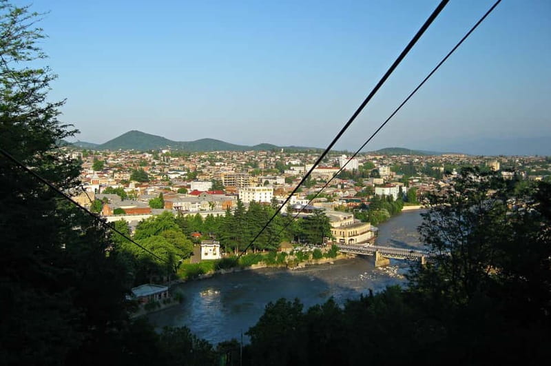 Kutaisi City Walking Tour + Free Wine Tasting - Exploring the Royal and Religious Districts