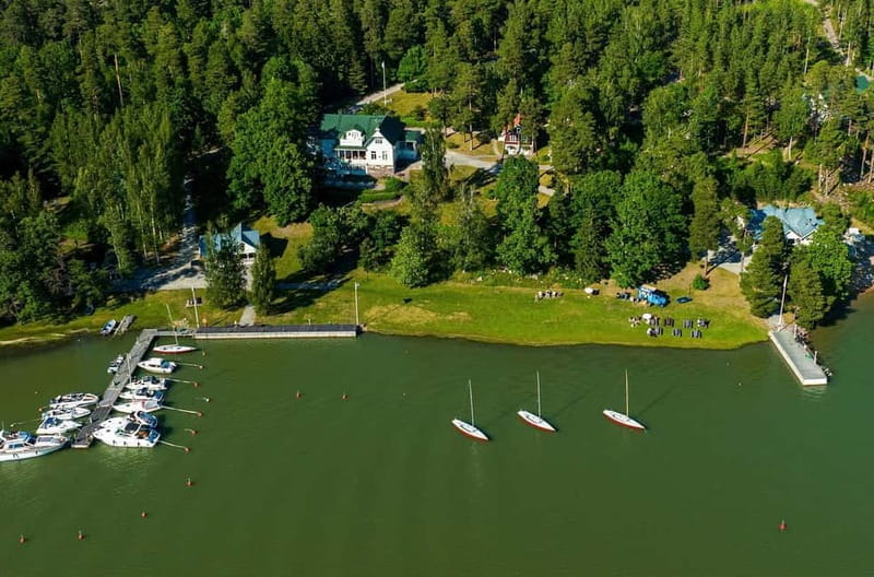 Kuusisto: Sailing, Coffee Break, and Sauna Experience - Sauna and Hot Tub: Finnish Wellness at Its Best