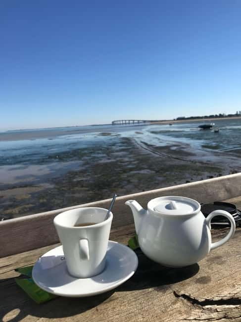La Flotte : French lesson in a café and guided tour. - Who Would Love This Experience?