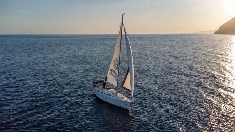 La Herradura-Maro-Nerja: Sailing at Sunset - Who is this experience best for?