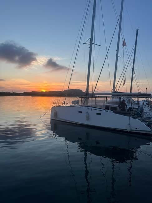 La pelosa: Sunset catamaran tour with aperitif - The Catamaran: A Comfortable, Stable Platform