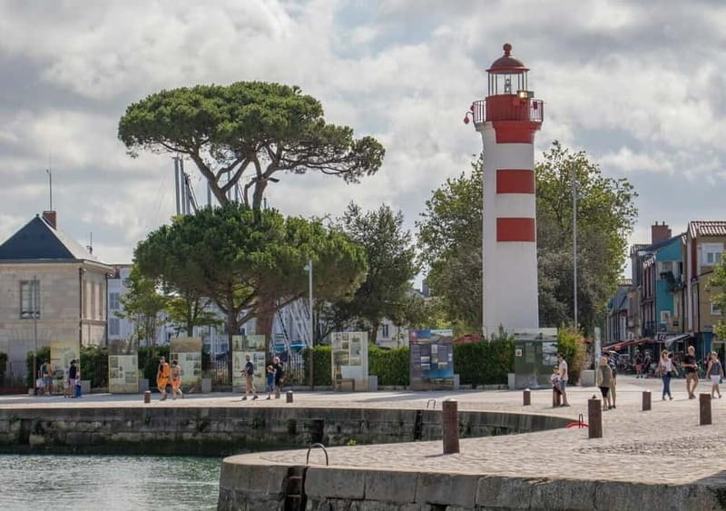 La Rochelle: urban walking tour with commentary by a local guide - Price and Value: What You’re Getting for Your Money