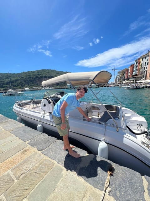 La Spezia: Gulf of Poets Boat Tour - The Boat and Guides: Comfort and Local Knowledge