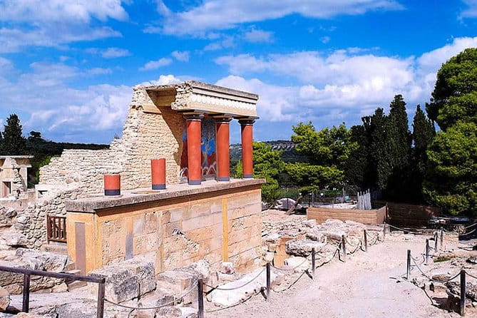 Labyrinth of Knossos (Shared Tour with Entry Tickets) - Why This Tour Offers Good Value