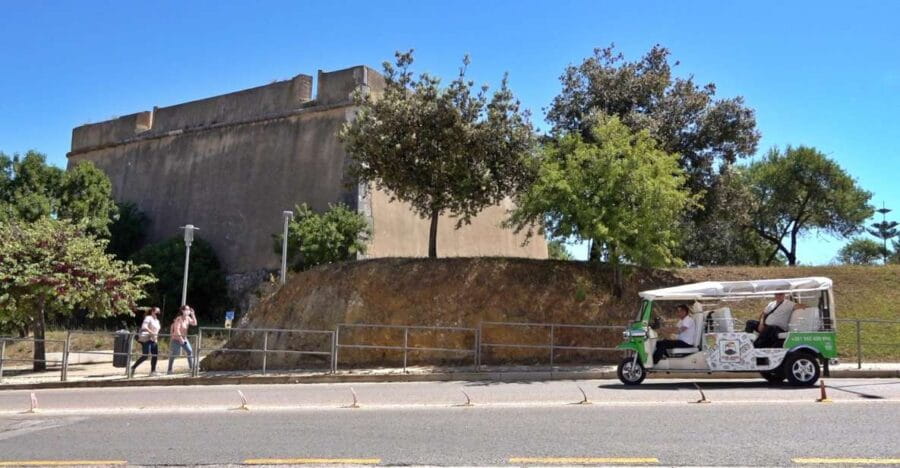 Lagos: Old Town, New Town, and Beaches Tuk Tuk Tour - Who This Tour Is Best For