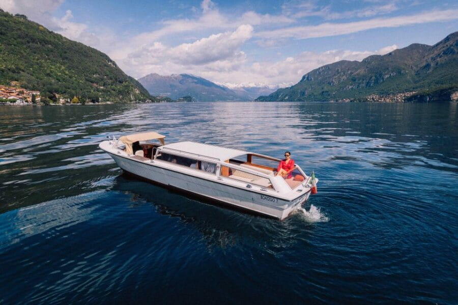 Lake Como private Boat Tour - Arriving in Style: The Classic Venetian Taxi