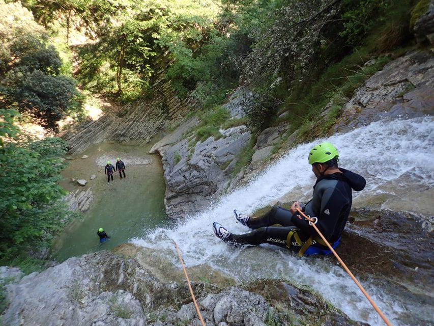 Lake Garda: Canyoneering in Torrente Vione - Entering the Adventure: An In-Depth Look at Torrente Vione Canyoneering