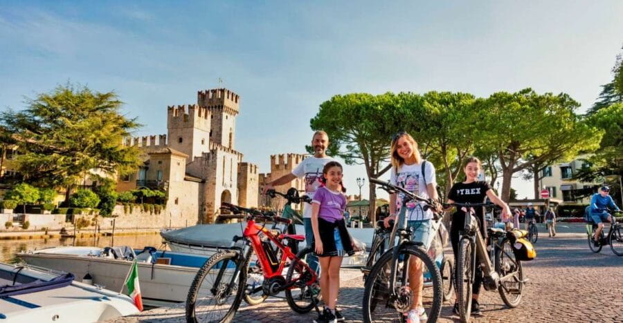 Lake Garda: E-bike Rental - The Adventure Begins: From Peschiera to Borghetto and Beyond