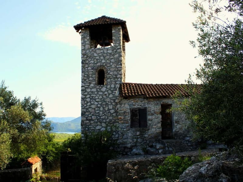 Lake Skadar: Guided Panoramic Boat Tour to Kom Monastery - Kom Monastery: A Tranquil Cultural Gem
