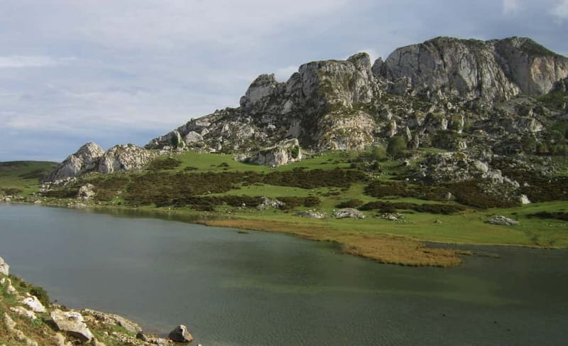 Lakes of Covadonga and Sanctuary of Covadonga: Guided and interpreted tour - Who Would Love This Tour?
