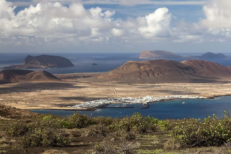 Lanzarote: Ferry to La Graciosa with Wi-Fi (free parking) - FAQ