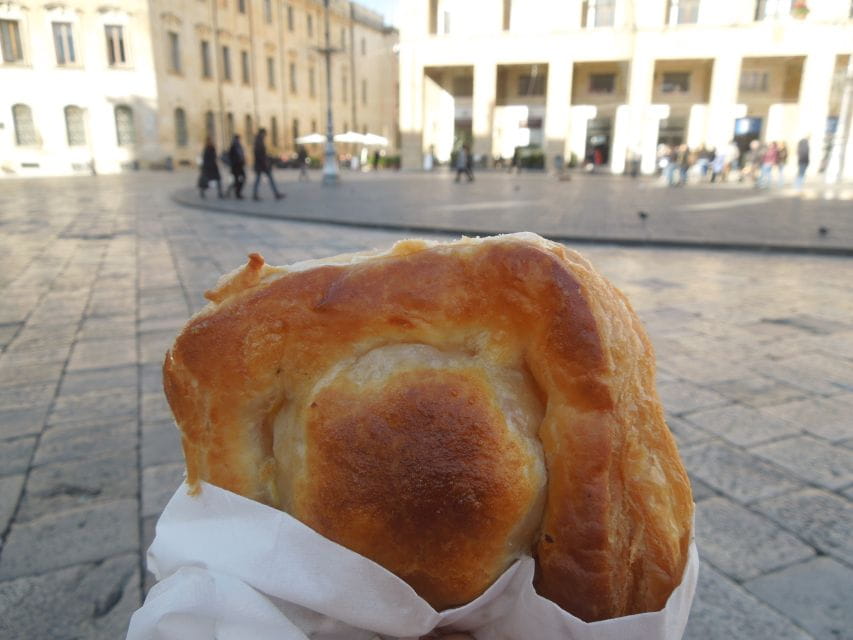 Lecce: Street Food Tasting and Walking Tour - Delving Into Lecce’s Hidden Corners and Local Traditions