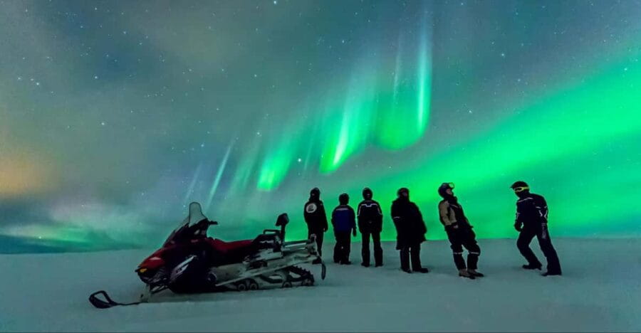 Levi: Northern Lights Snowmobile Safari and Campfire Picnic - The Search for the Northern Lights