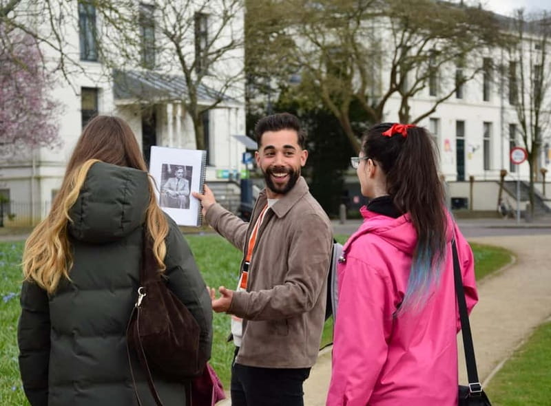 Life of Corrie Ten Boom & World War 2 Walking Tour - The value of the guide and storytelling
