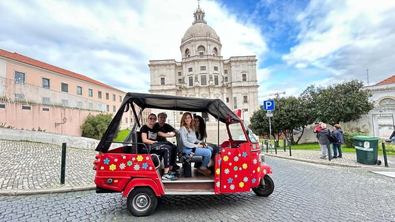 Lisboa: Tuk Tuk ride in Alfama & pick-up you at the hotel. - Who Should Consider This Tour?