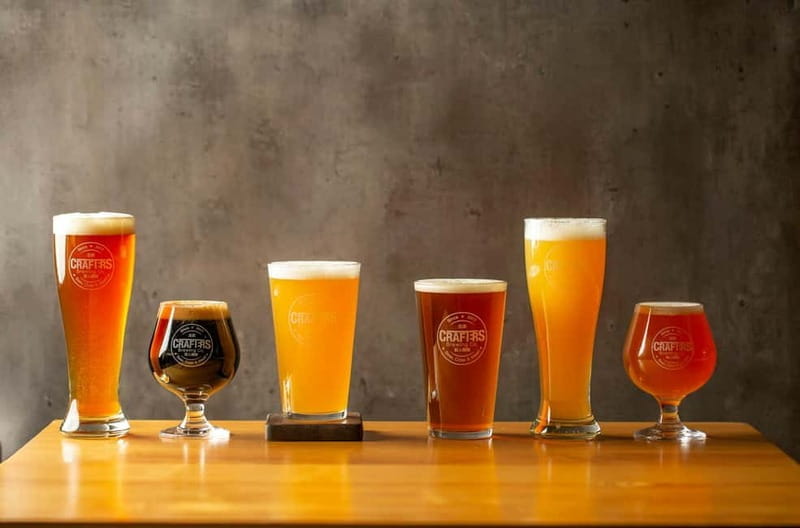 Lisbon: Brewery Experience with 5 Craft Beer Tastings - Entering Lisboas Hidden Craft Beer World