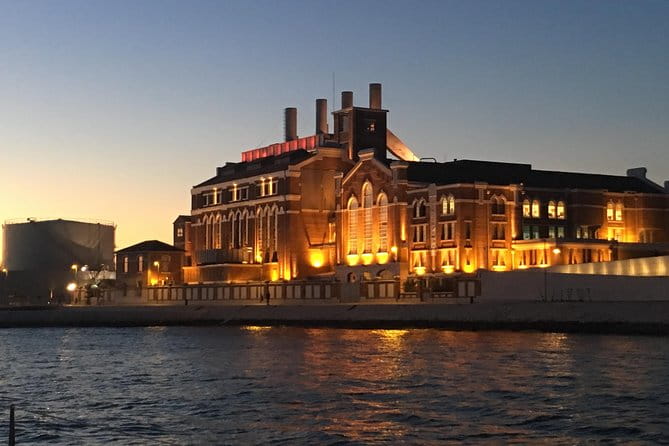 Lisbon by Night Sailing Tour with White or Rosé Wine & Light Snacks - Who Will Love This Tour?